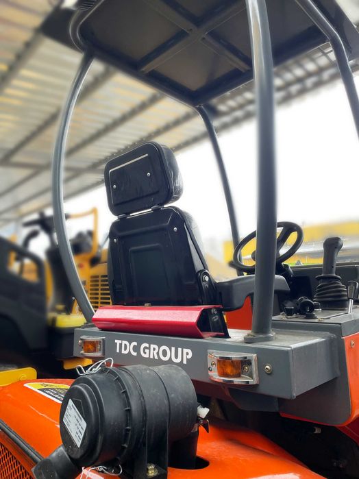 Фронтальний  телескопічний  навантажувач TDC 501, Avant