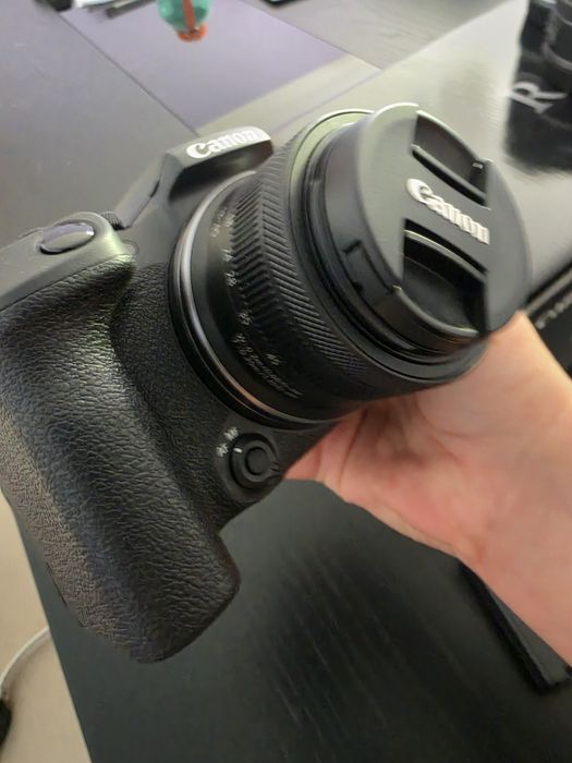 Canon EOS R10 + RF 18-45