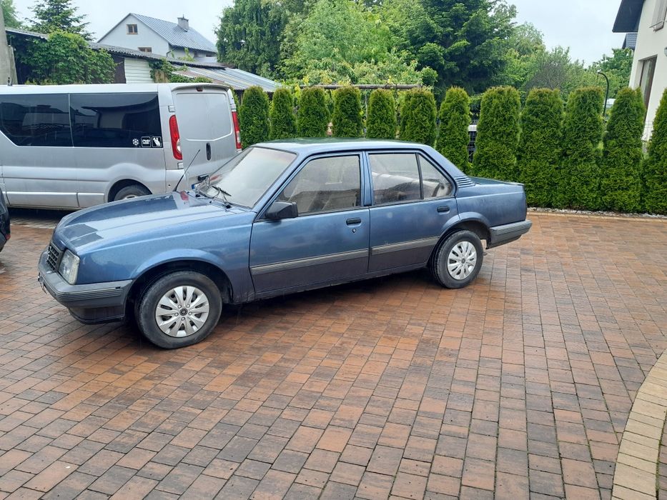 Opel ascona c super maszyna
