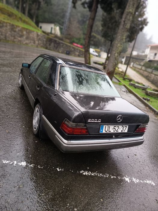Mercedes 200d (w124)