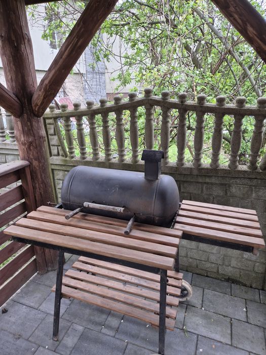 Grill z butli lpg