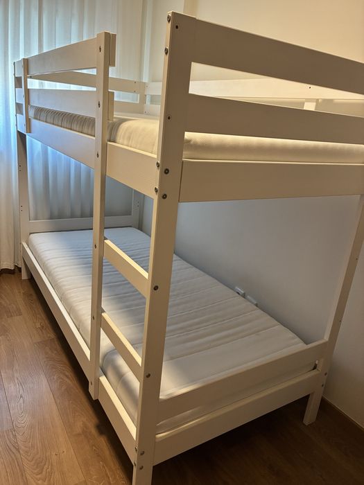 Estrutura beliche branco MYDAL - Ikea + Colchões