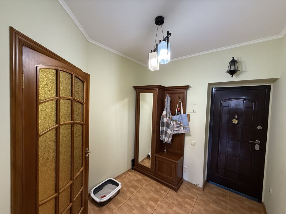 Большая однокомнатная квартира в хорошем доме на 5Слободской.