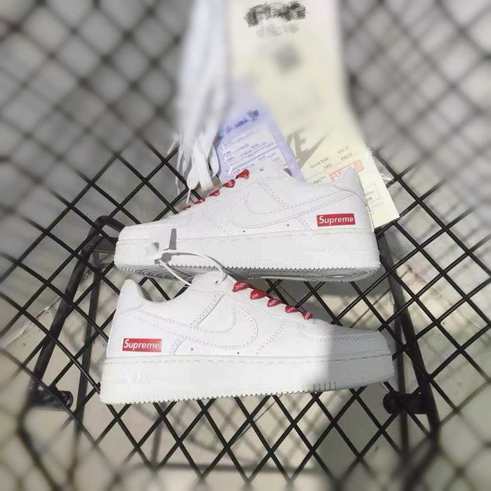 Nike_Air_Force_1_Low_Supreme_White R.45