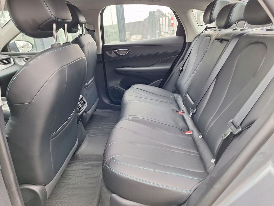 BYD Seal 5 Zasięg 1050 km / Kamera 360 / Ekran 12,8 ''