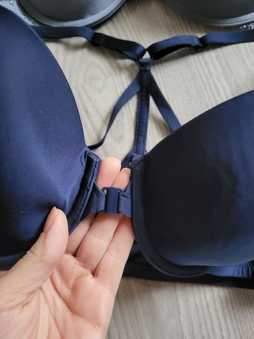 2 staniki biustobosze 80D