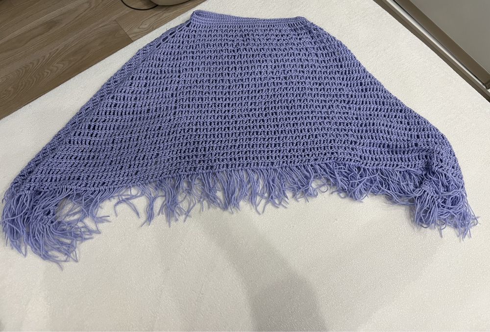 Peleryna narzuta jagodowa fioletowa na plecy koc ubranie palto