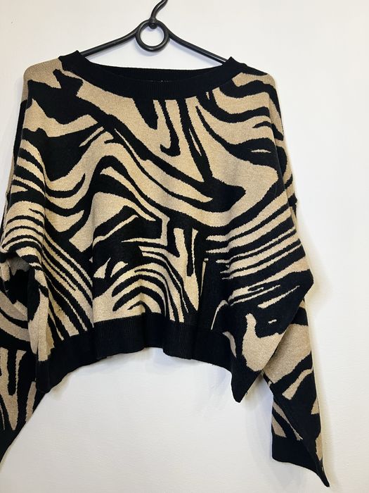 brązowo-czarny sweter w zwierzęcy print Stradivarius L