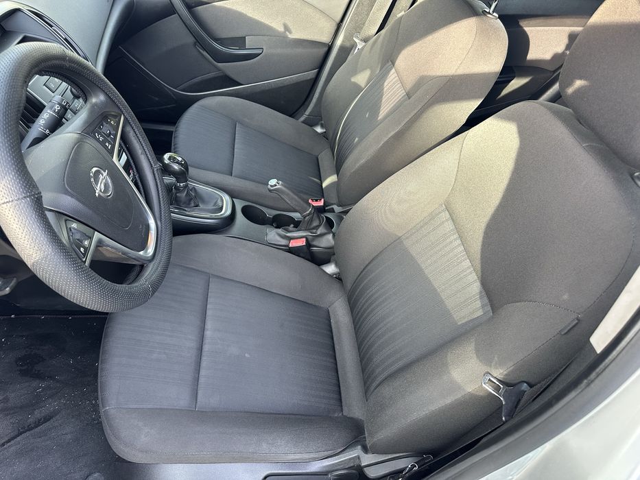 Opel Astra j 1.4 2010