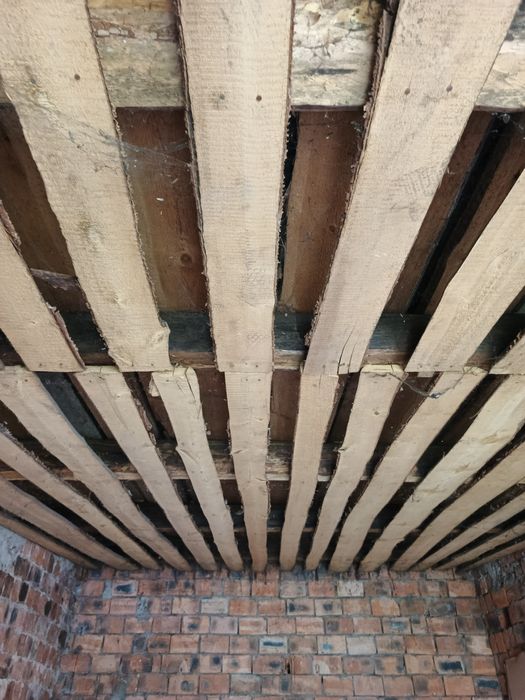 Гараж  на  Шешуково.