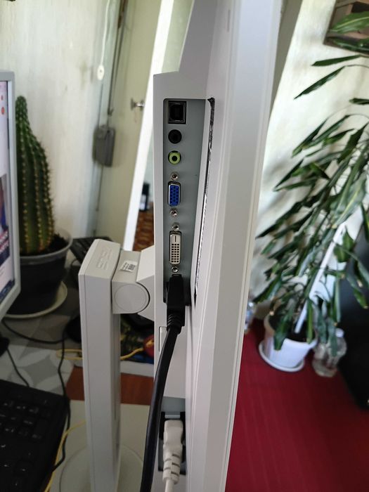 Монитор ASUS BE24AQC