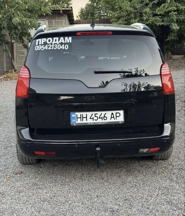 Продам Пежо 5008