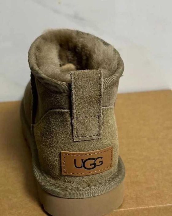 UGG Classic Ultra mini R.36