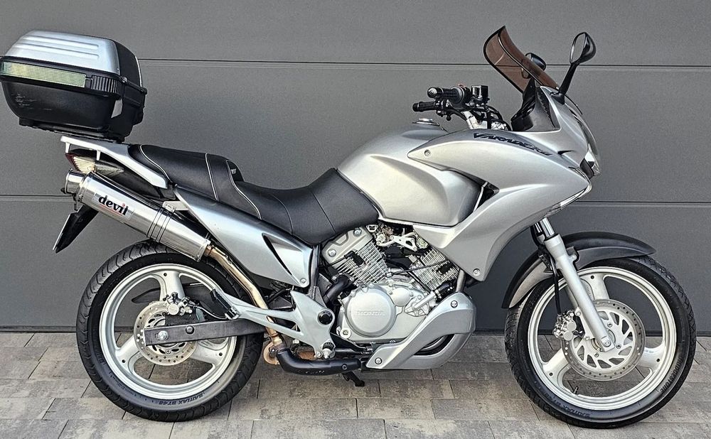 Honda Varadero Honda Varadero 125 Lift , bardzo ładna