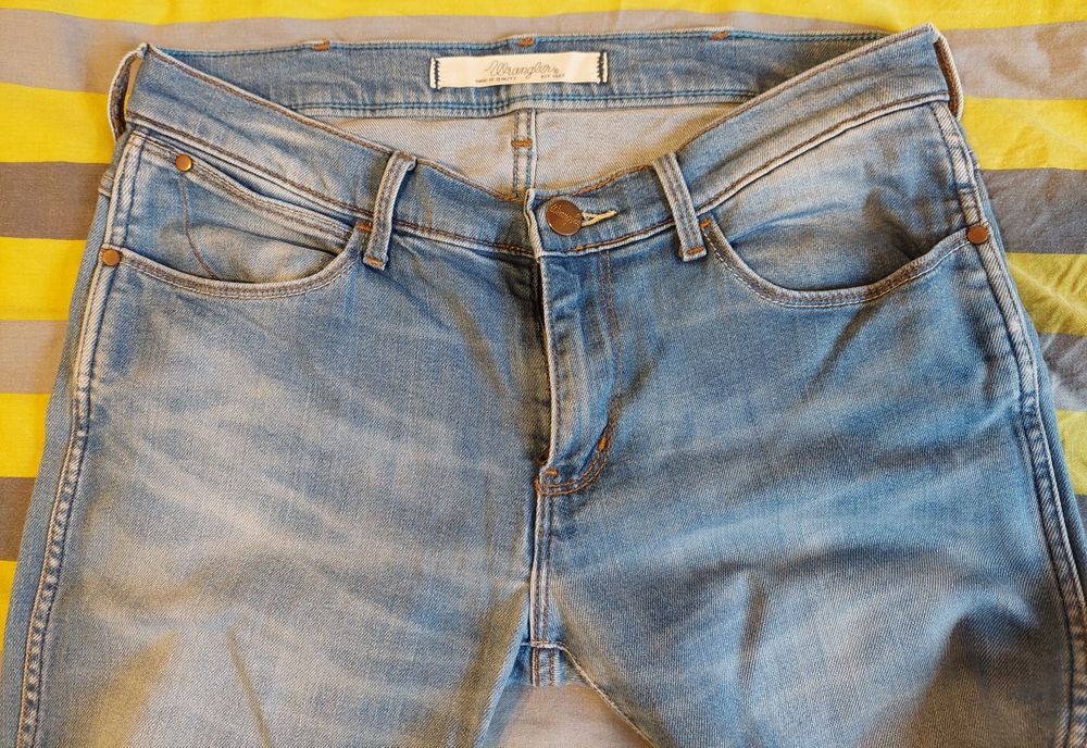 Jeansy Wrangler W28L30