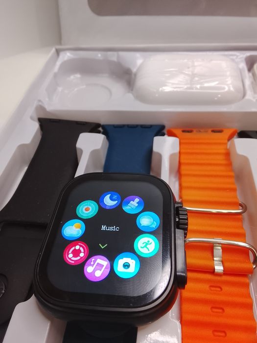 Smartwatch + inpods i20 ultra 3 Max