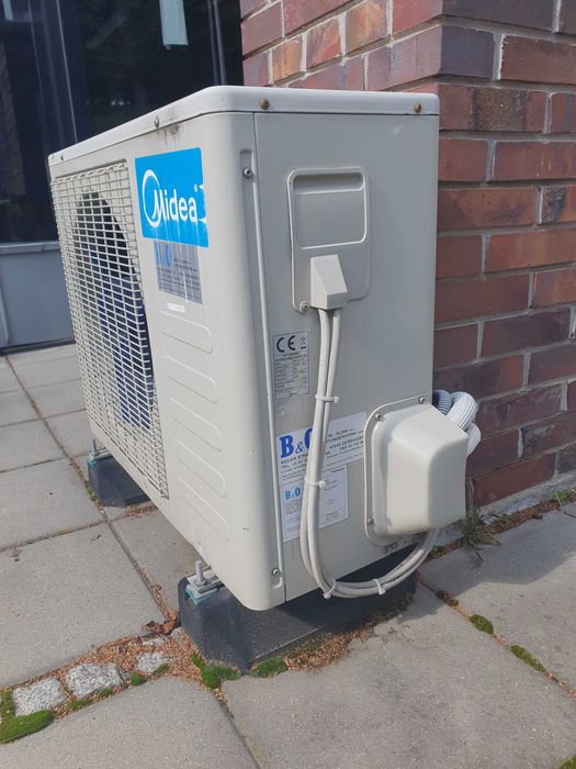 Klimatyzator klimatyzacja kaseton Midea 2 szt