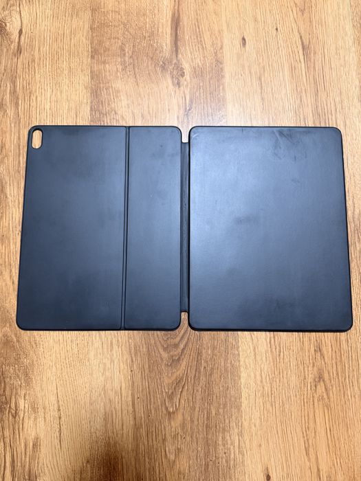 Клавіатура /чохол до iPad 12,9 , 2018року