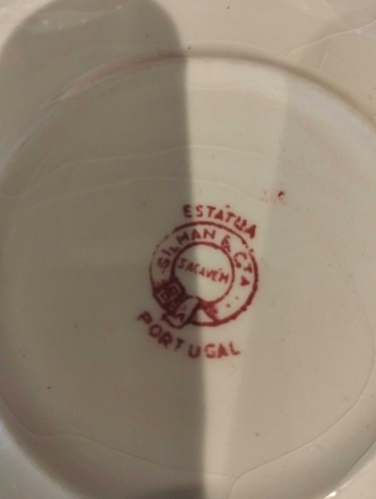 Conjunto de louça antiga
