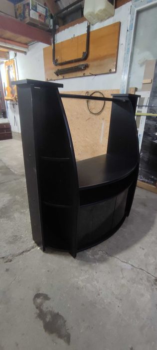 Тумбочка під телевізор