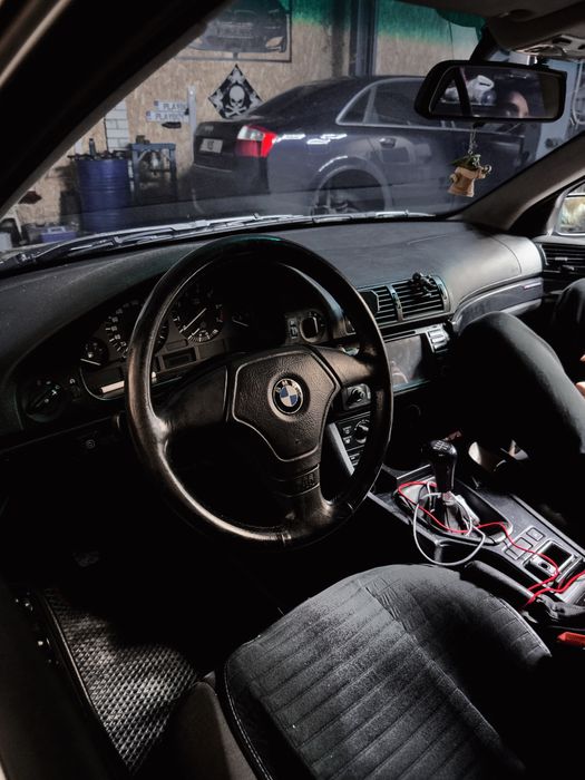 BMW E39 M-Style M52B25