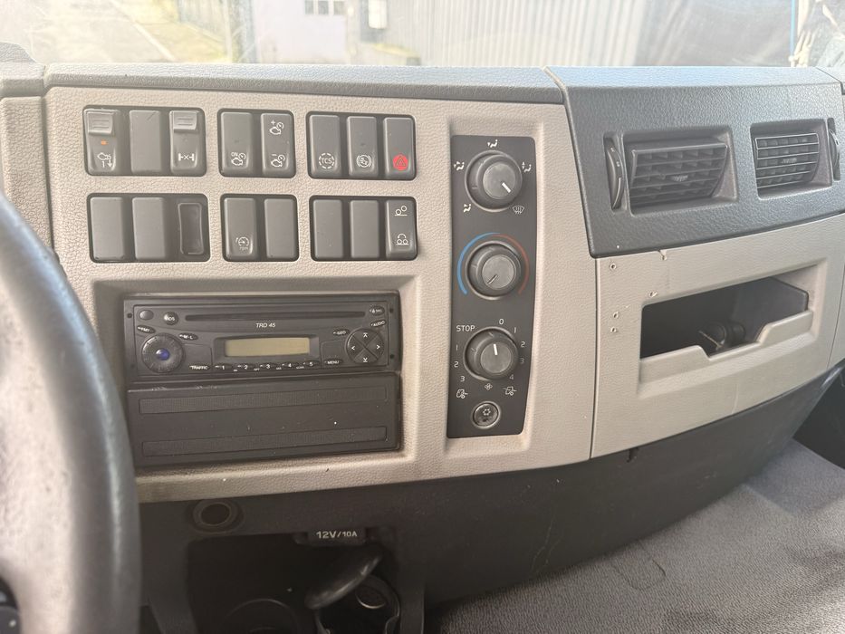 VOLVO FE GRUA PK15500 E ESTRADO 7,50 APENAS 197.000km ##OPORTUNIDADE##