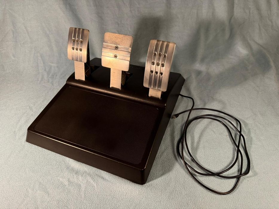 Thrustmaster T-GT + Gran Turismo 7