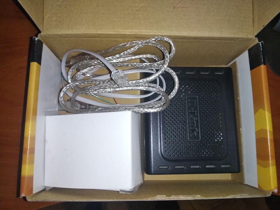 Модем D-Link DSL-2520U (маршрутизатор)