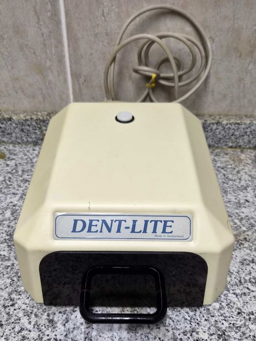 Fotopolimerizador de bancada