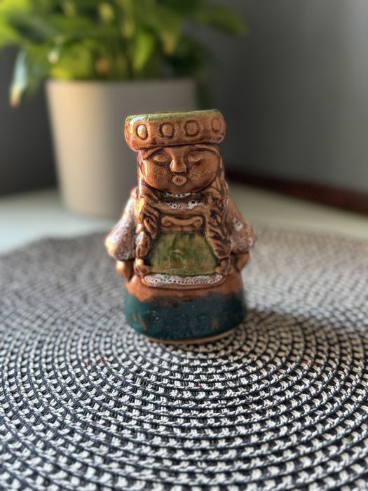 Figurka ceramiczna PRL Ewa Prochaczek Mikołów Cepelia 12cm oryginalna metka !