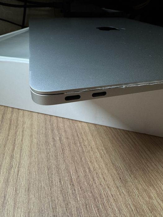 MacBook Air m1 2020 8/512
