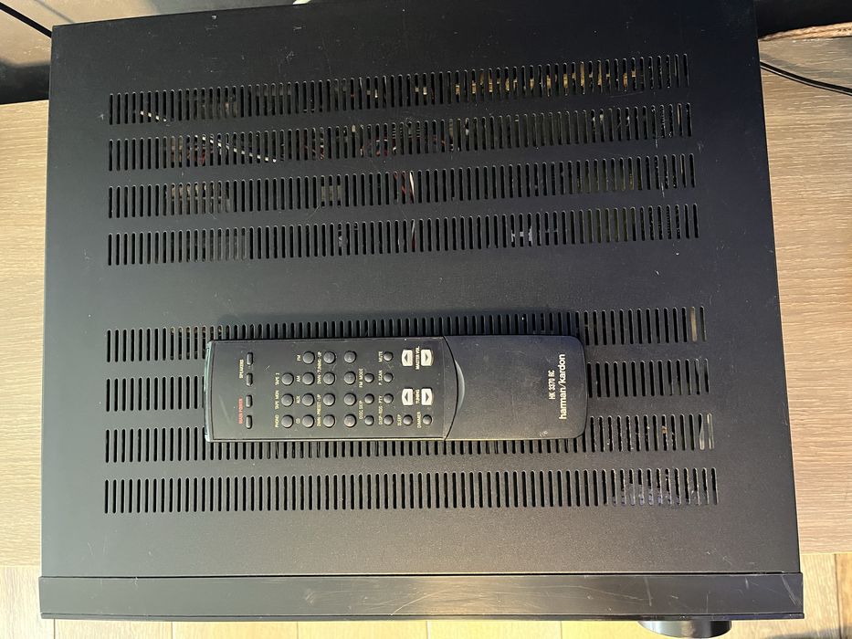 Amplituner harman kardon HK 3370