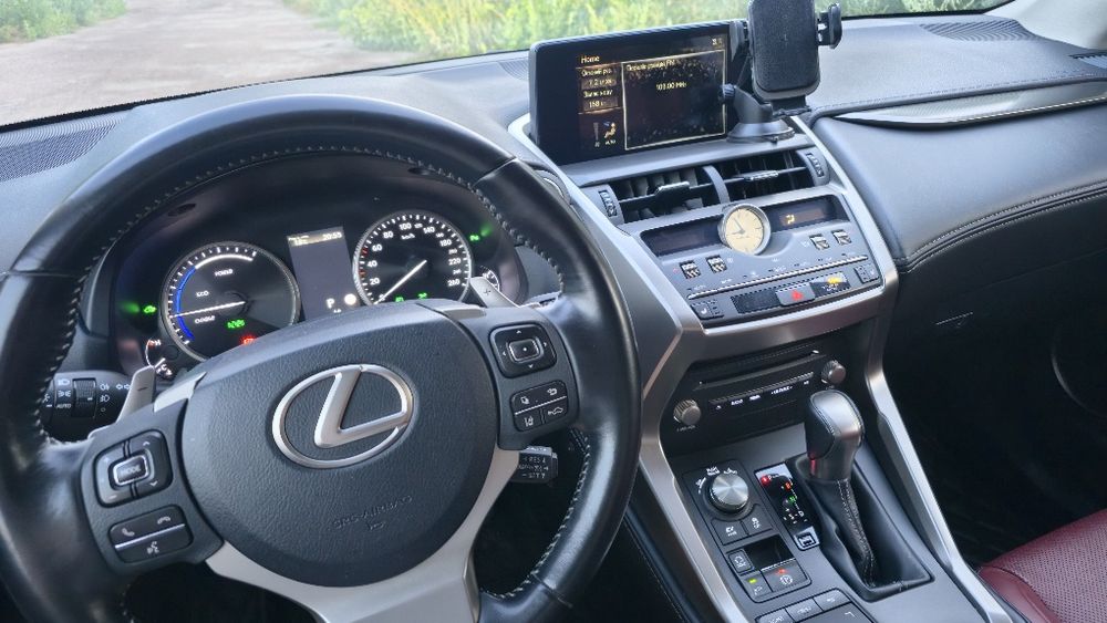 LEXUS NX 300h 2019р