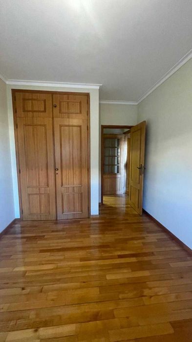 Apartamento T1 Lamaçães, Makro