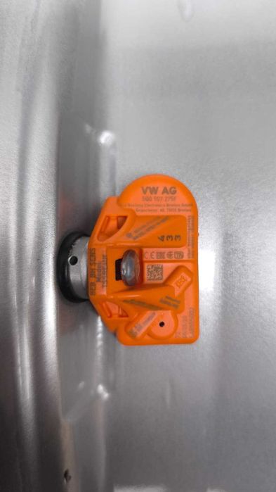 Felgi aluminiowe Vw Tiguan II Passat B8 Arteon Audi 17" 5x112 (OL758F)