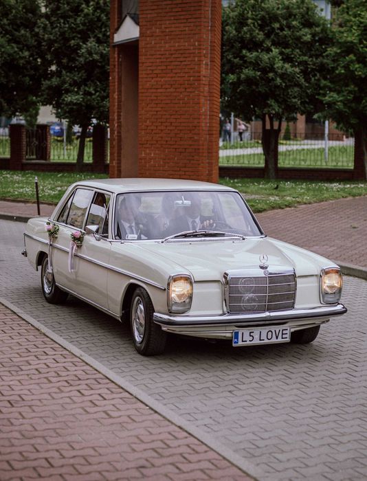 Wynajem samochodu z kierowcą - zabytkowy Mercedes do ślubu. L5 LOVE