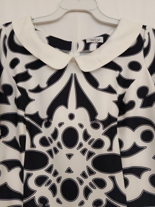 Nowa sukienka wzorem w stylu damasceńskim roz.48