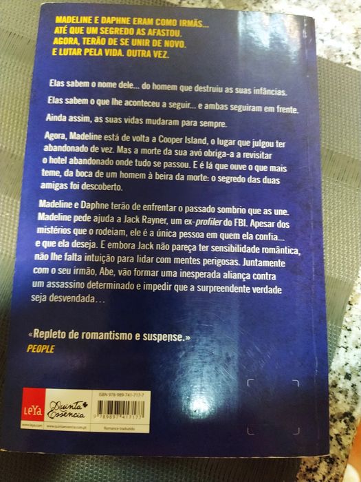 Livro da escritora Jayne Ann Krentz