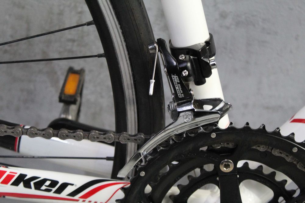 Rower szosowy Hiker Racing, Rama 55 cm, Alu, Koła 28",Campagnolo Xenon