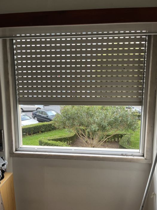 Instalação e Reparações de Estores em pvc / Aluminio