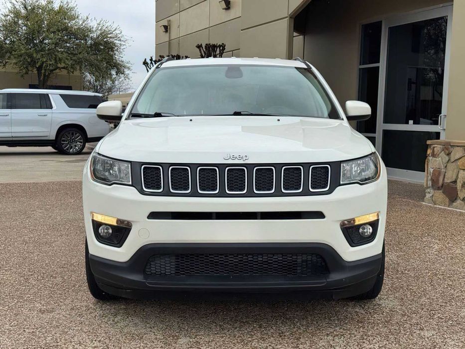 Jeep Compass Latitude      2019