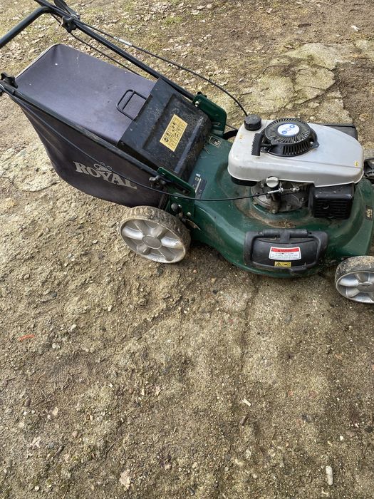 Kosiarka spalinowa z napędem