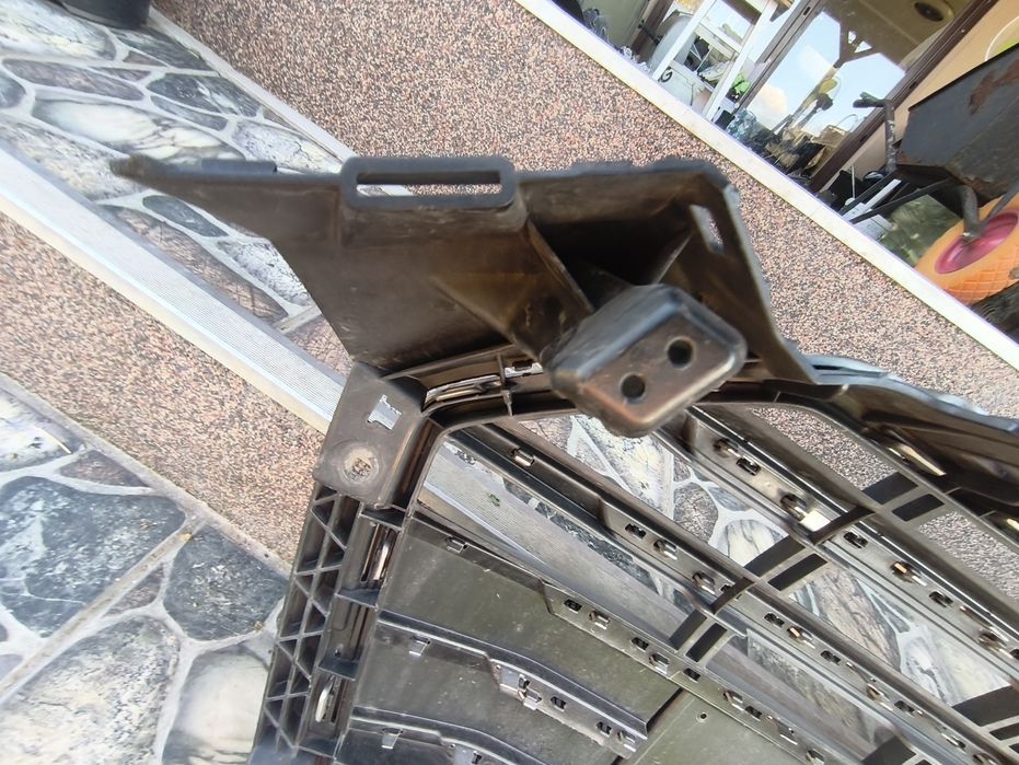 Przedni Grill z Audi S5