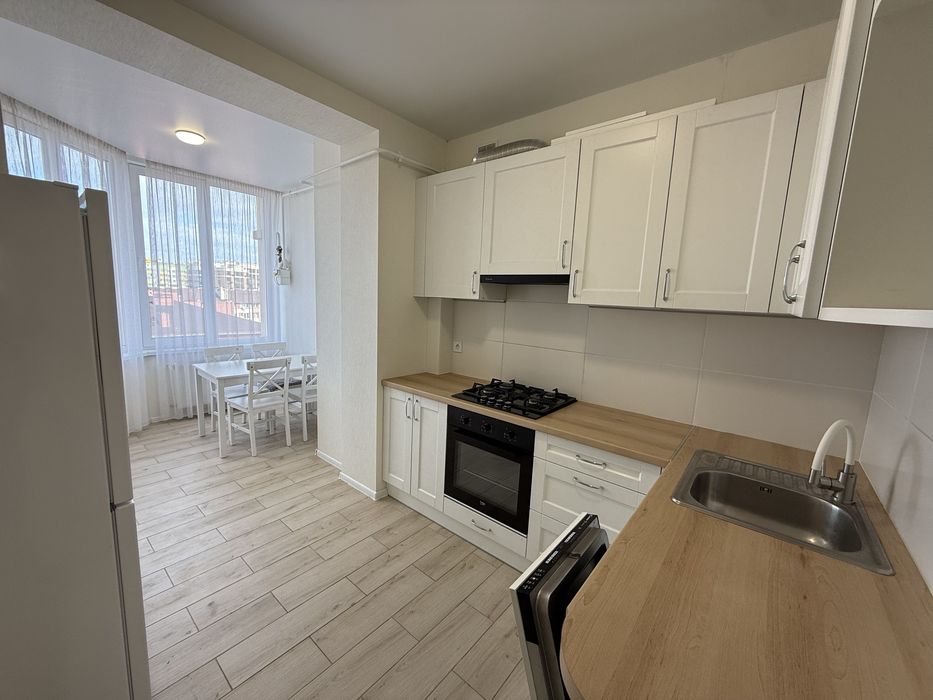 3 кімнати + кухня студія ЖК Софія Сіті обжитий будинок