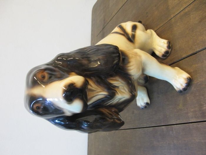 Figurka porcelanowa, pies, duża, wysokość 39 cm