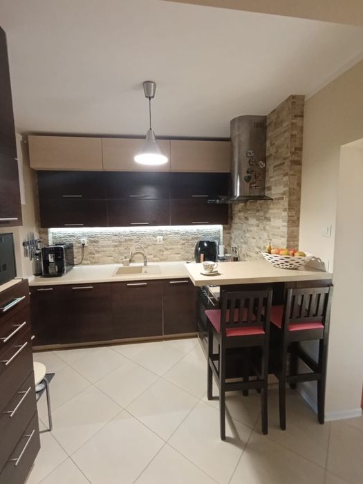 3 pokoje | 60 m² | 1 piętro | cegła | duża loggia | garaż | Nowe Miasto