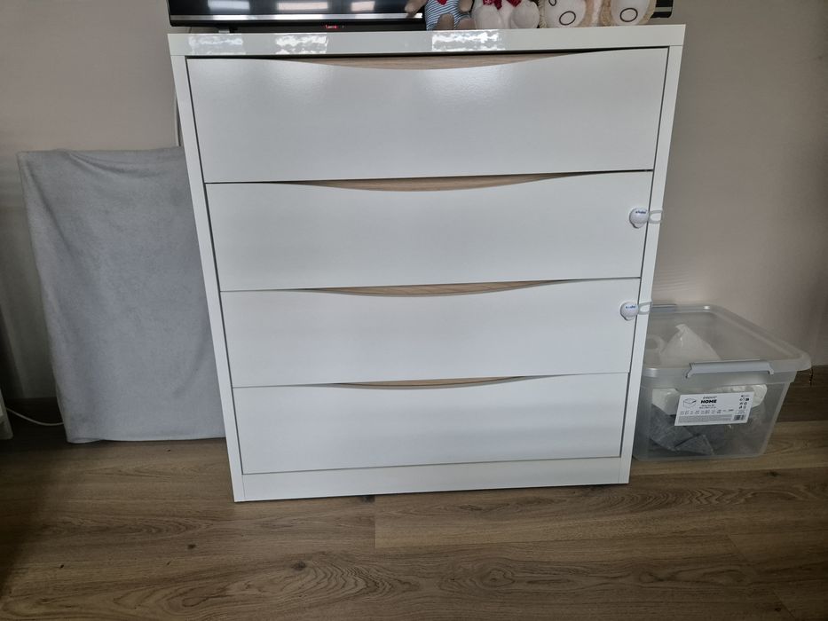 Komplet szafa i komoda