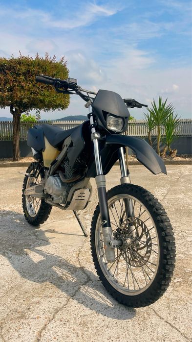 AJP PR3 125 2011