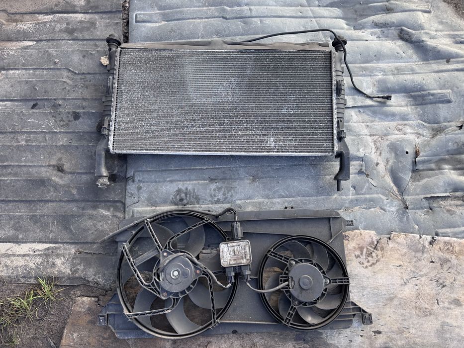 Вентилятор охолодження дифузор радиатор форд Ford transit 2007-2013