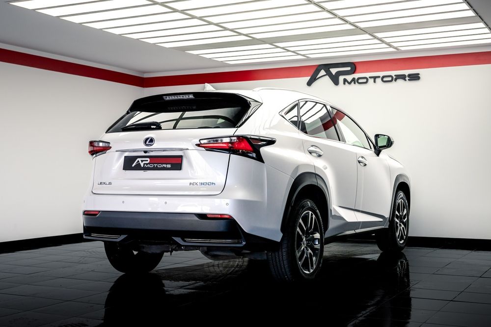 Lexus NX 300h Executive
